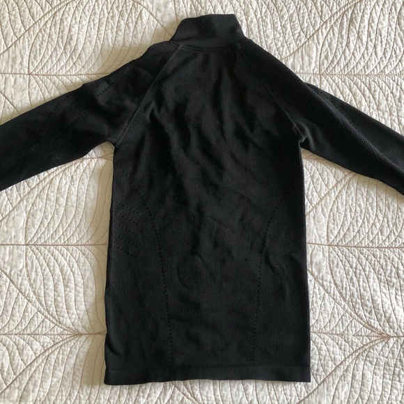 2/$30🍑Like-New FABLETICS Delta Seamless Zip Up - Picture 5 of 9